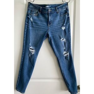 Old Navy Rockstar Super Skinny Mid Rise Jeans